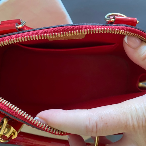 Louis Vuitton Alma BB - Picture 9 of 13